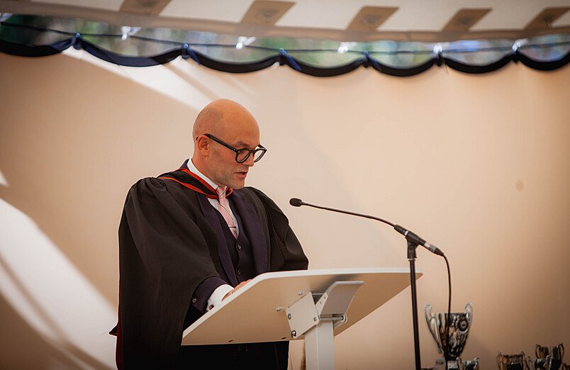 Prizegiving 9 