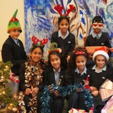 Too early? We didn't think so either! Gifting you this little BTS sneak peek of the 2025 St Margaret's School Festive Season video - coming to an inbox near you soon! #StMargaretsSchool #HappyHolidays #Christmas2025
.
.
.
#StMargaretsHertfordshire #StMargaretsBushey #busheylife #busheymums #independentschool #schoollife #education #boardingschool #watford #stanmore #radlett #harrow #watfordmums #watfordlife #pinnermums #pinnerparents #preplife #prepschool #rickmansworthmums #stanmoremums